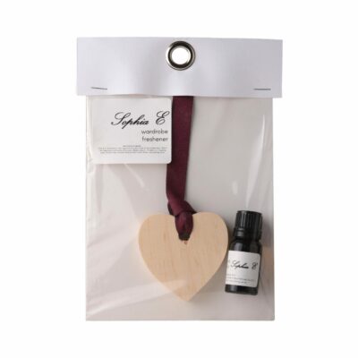 Sophia-E-wooden-heart-11ml-fragrance-oil-wardrobe-freshener
